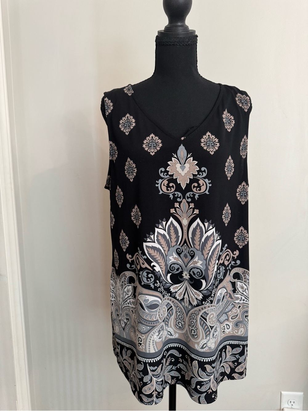 Susan Graver Black Paisley-Print V-Neck Sleeveless Top